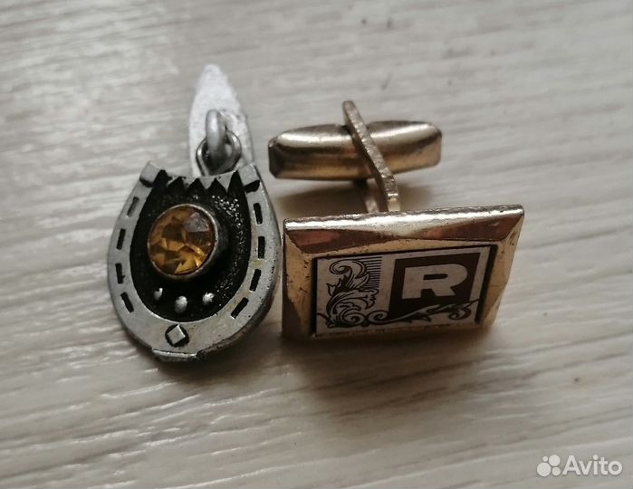 Запонки, брошки