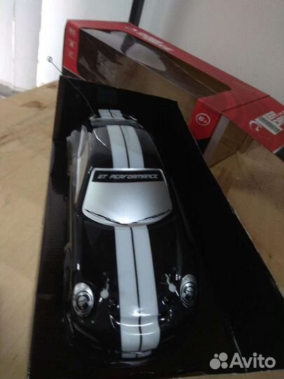 Машина с пультом управления