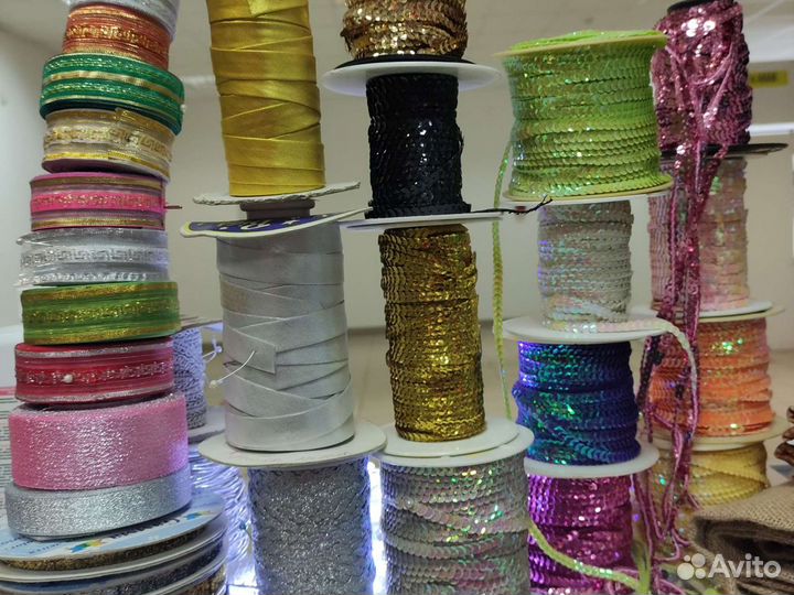 Пайетки и тесьма