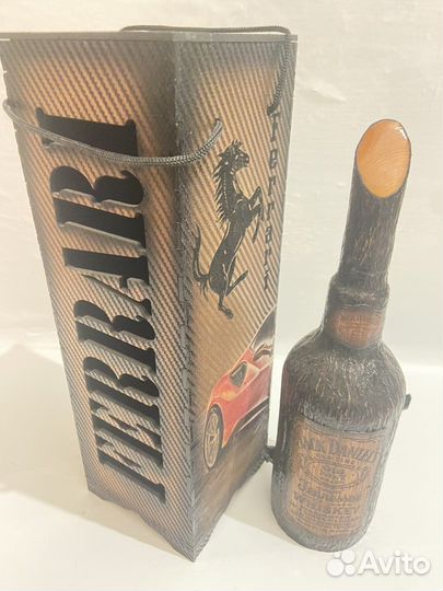 Подарочная коробка-пенал с бутылкой