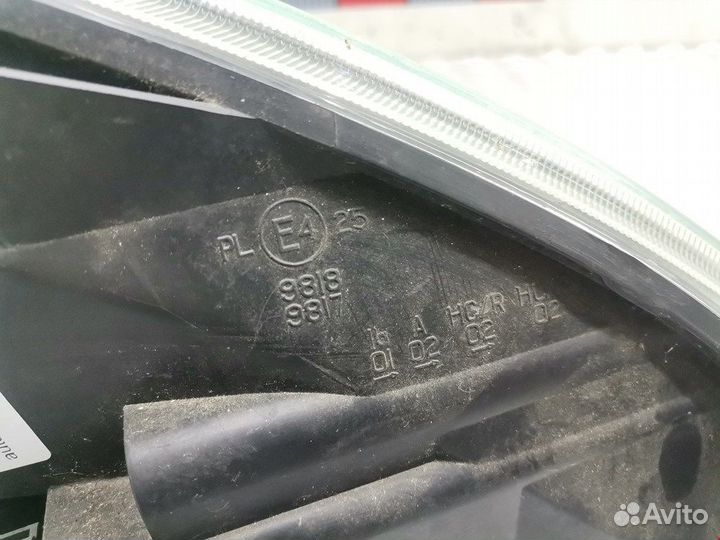 Фара передняя для Ford Fiesta 5 1320349