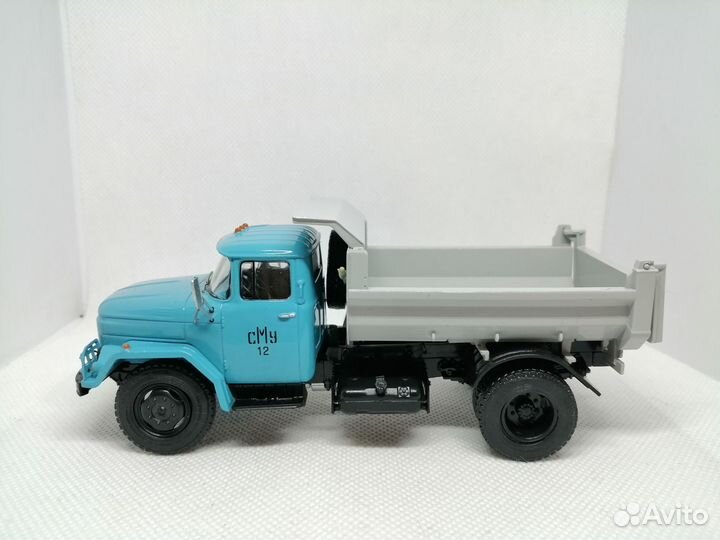 Модель ЗИЛ-уамз-4505 «Самосвал» с декалями