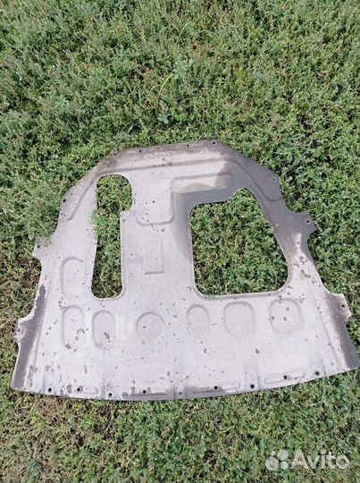 Штатная защита двигателя LADA vesta