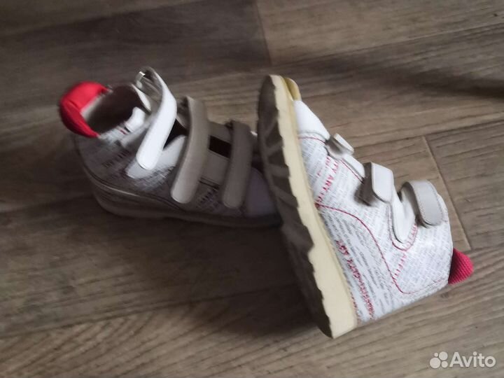 Сандалии для девочки