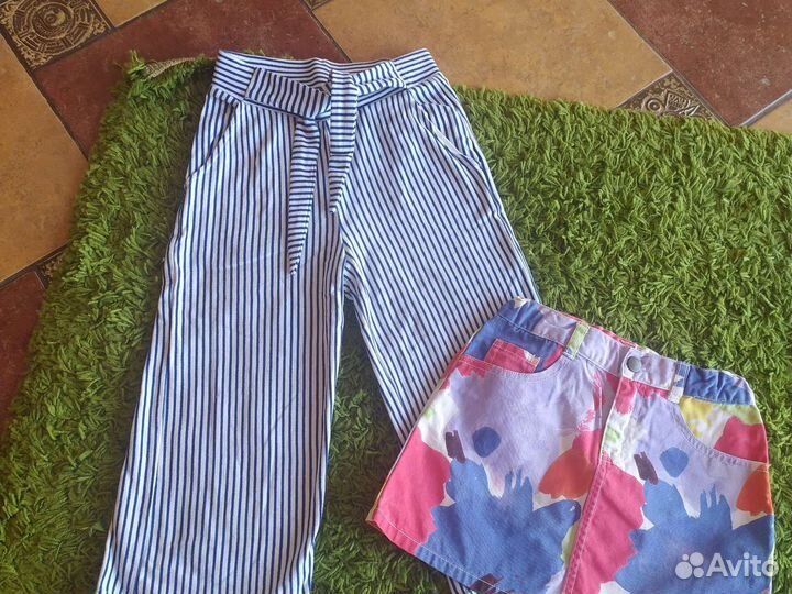 Блузка с прозрачными рукавами