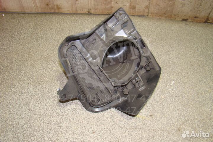 Кронштейн фары противотуманной правой Lexus LX 45