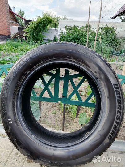 Bridgestone Blizzak DM-V3 215/60 R17