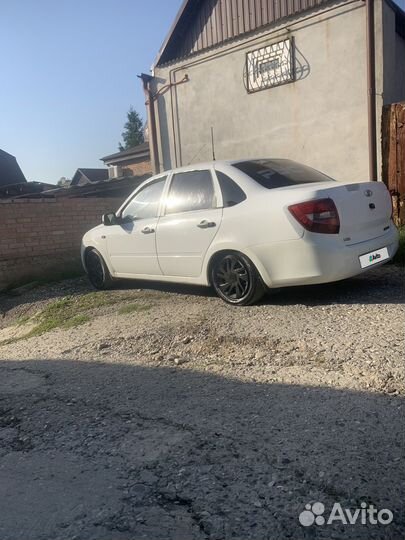 LADA Granta 1.6 МТ, 2012, 220 000 км