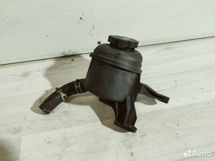 Бачок гидроусилителя Mercedes-Benz C-Class W203