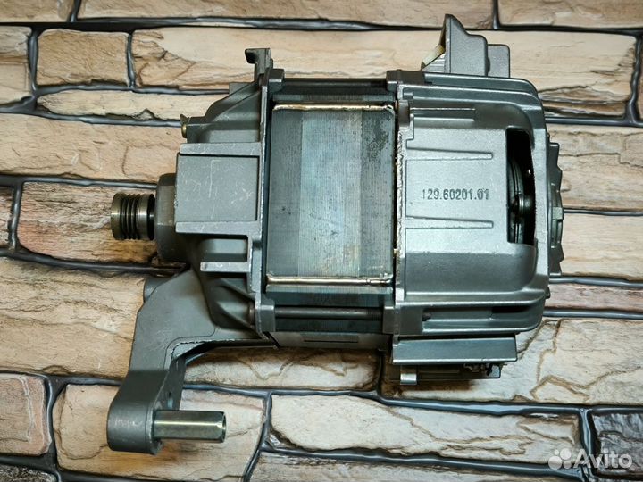 Двигатель мотор стиральной машины Bosch Siemens