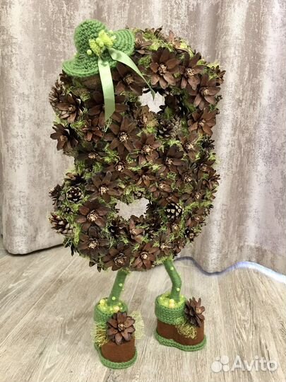 Композиция из сосновых шишек/Топиарий/Букет