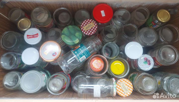 Банки стеклянные много