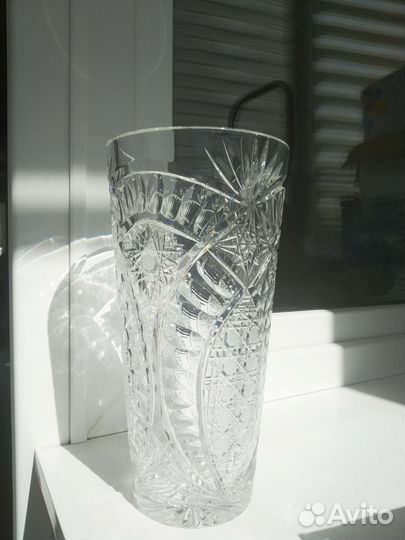 Хрустальная ваза