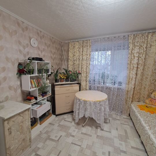 Комната 9 м² в 1-к., 4/5 эт.