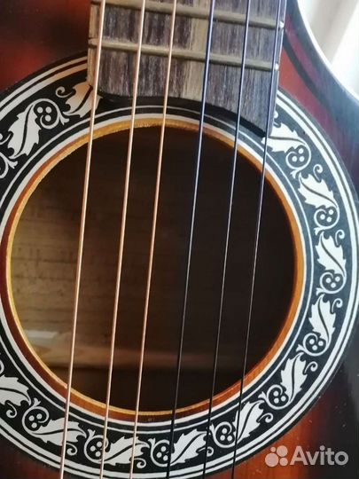 Акустическая гитара