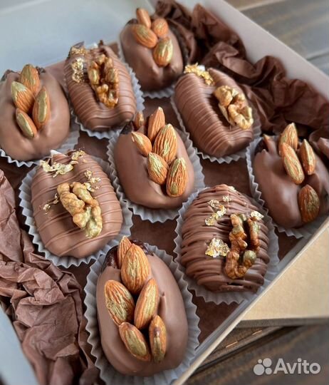 Финики в шоколаде