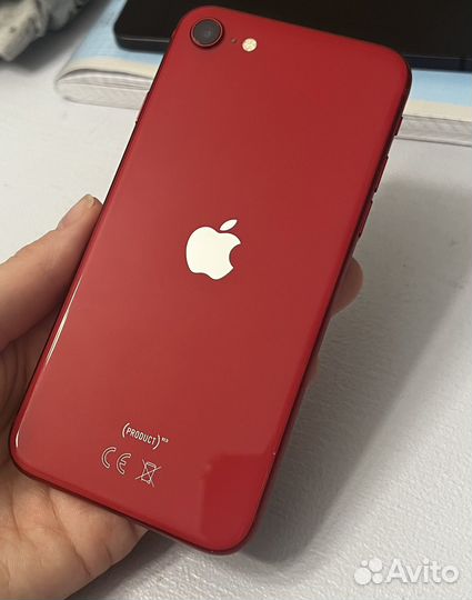 iPhone SE, 64 ГБ