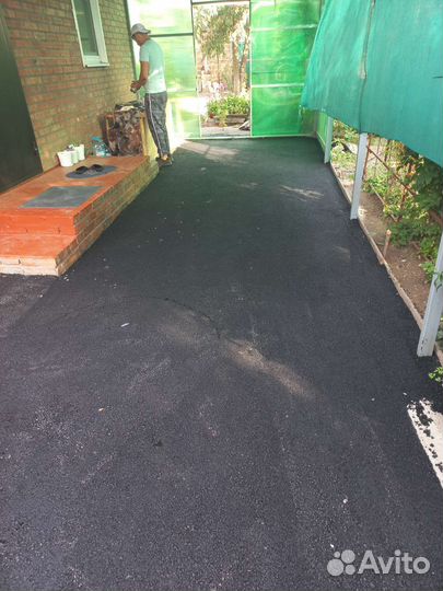 Укладка асфальта и тротуарной плитки