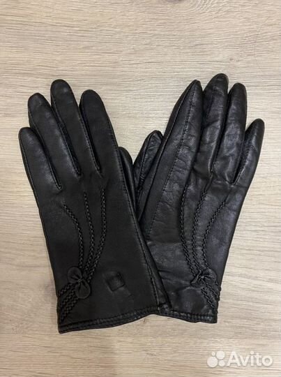 Перчатки женские