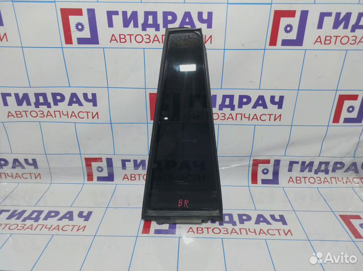 Стекло двери задней правой форточка Toyota Land Cr