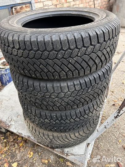 Gislaved Nord Frost 200 2.25/65 R17