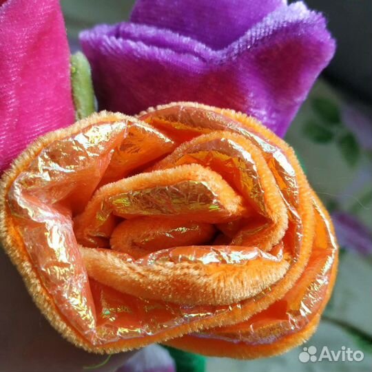 Декоративные плюшевые цветы