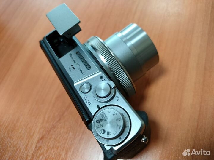 Камера Canon PowerShot G7X Mark III