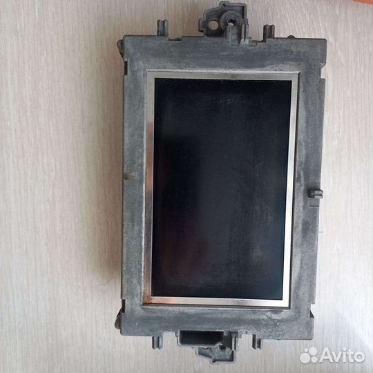 Магнитофон Mercedes W212 с дисплеем до рестайлинг