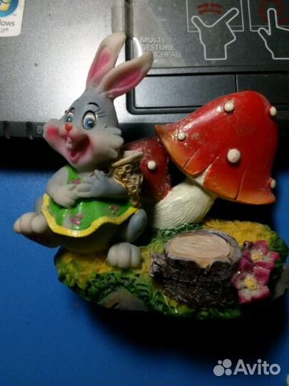 Подставка под сотовый телефон