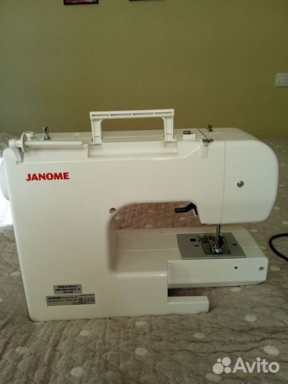 Швейная машина Janome бу