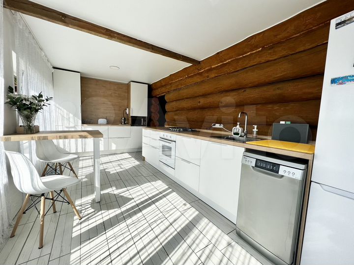 Коттедж 240 м² на участке 33 сот.