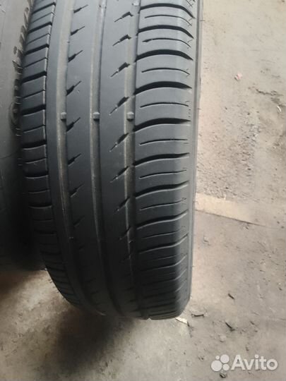 Continental CS 21 215/65 R16