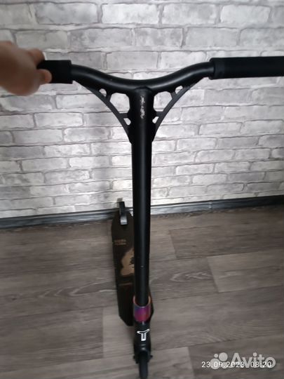 Трюковой самокат tech team