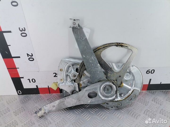 Стеклоподъемник для Volvo S60 1