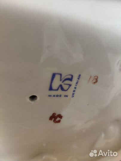 Статуэтка фарфор