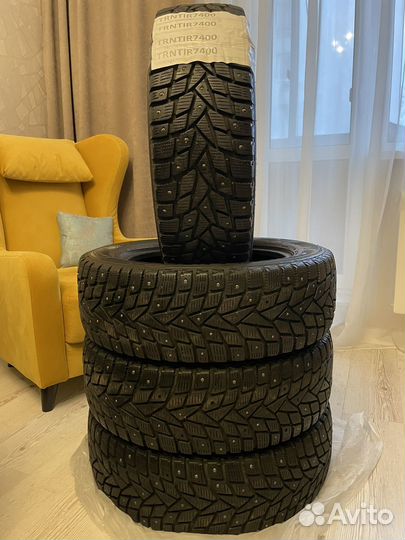 Dunlop Grandtrek Ice 02 215/60 R17 100T