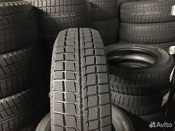 Westlake SW618 235/45 R17 97