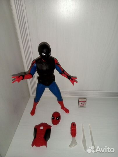 Человек-паук и железная дорога