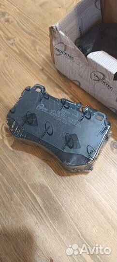 Тормозные колодки на mersedes