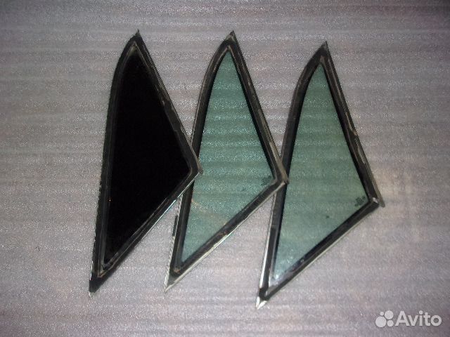 Ауди 80 Б3, форточка кузовная задняя левая