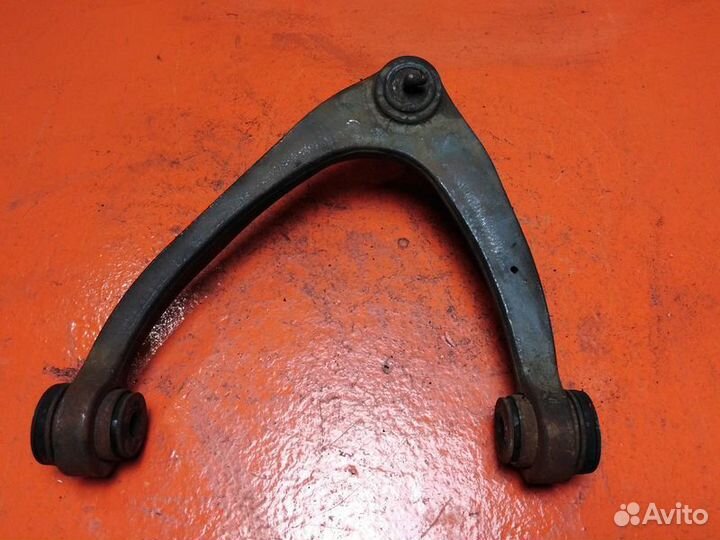 Рычаг подвески верхний передний правый Chevrolet