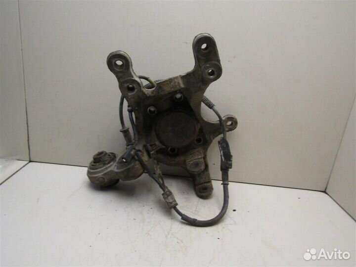 Кулак поворотный задний правый Kia Ceed 2007-2012