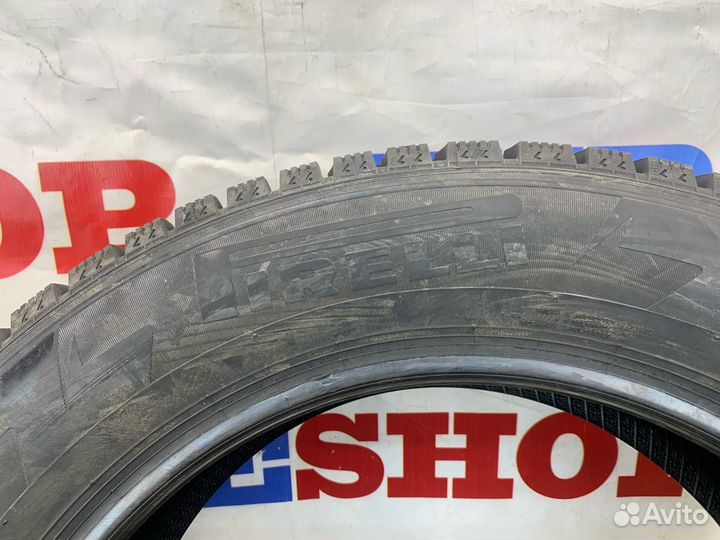 Pirelli Winter Ice Zero 215/60 R17 100T