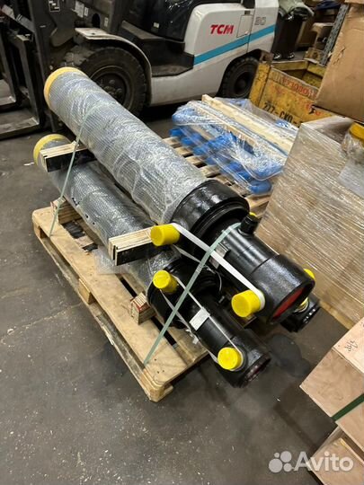 Гидроцилиндр подъема кузова grunwald