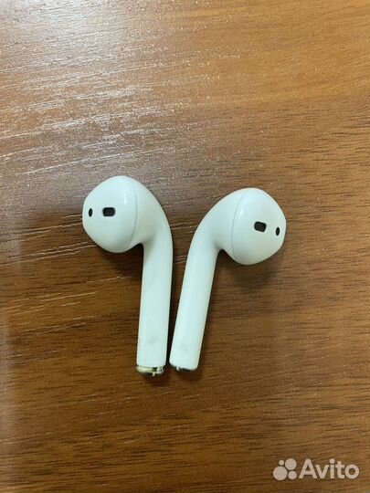 Airpods 1