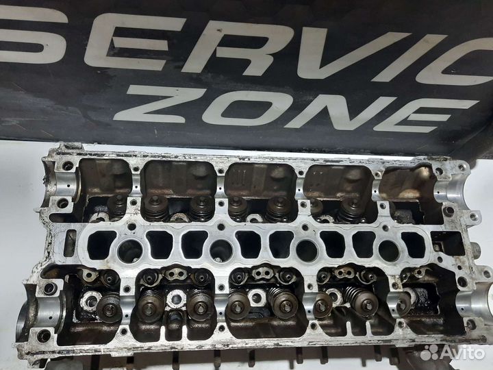 Головка блока цилиндров Mitsubishi Carisma