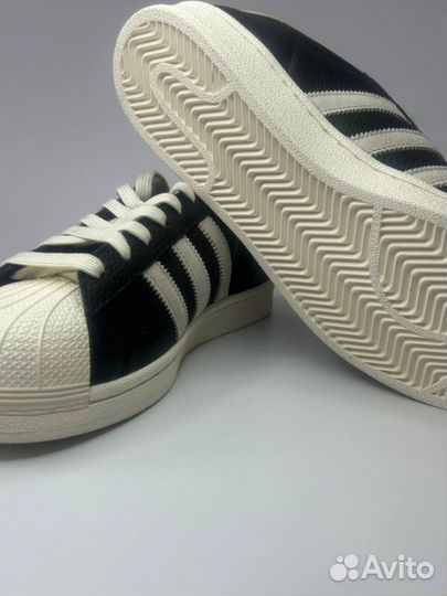 Adidas superstar