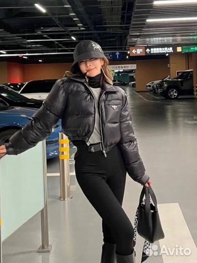 Пуховик prada 2 цвета