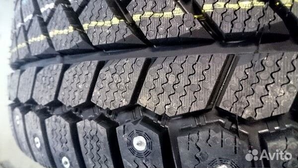 Viatti Brina Nordico V-522 215/55 R16 93T