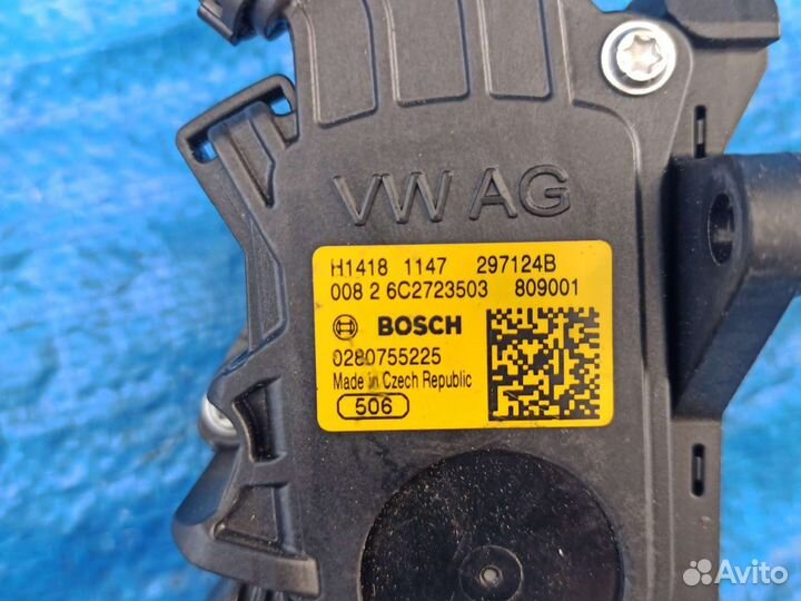 Педаль газа 6C2723503